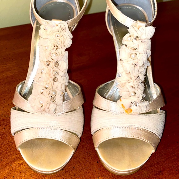 Jackie Champagne High heels - Picture 2 of 2